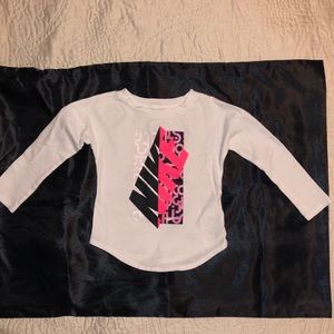 Nike girls long sleeve shirt